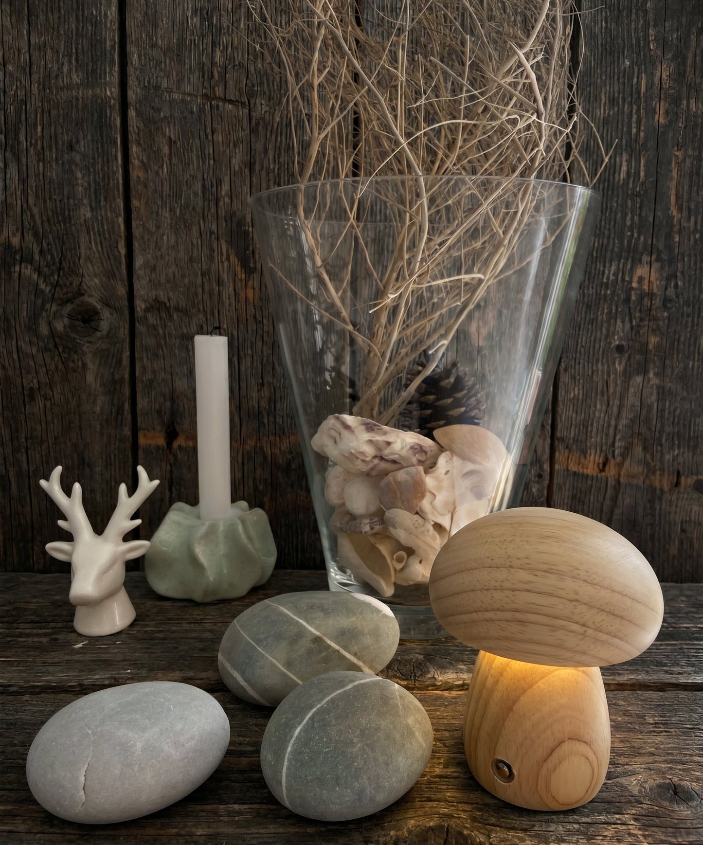 Lampe champignon en bois – Veilleuse LED nüe.HOME